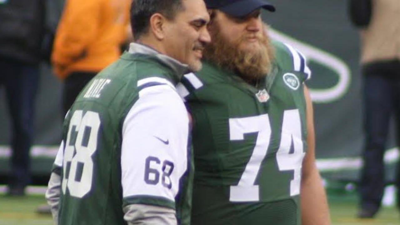 Former Jets Center Nick Mangold Delights In Humiliating Loss For 'Stinky  Poo Poo Giants' To OutKick's Charly Arnolt