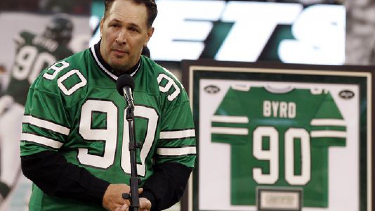 Dennis Byrd, former New York Jets player, dies in car crash