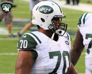 Jets Re-Sign O-Linemen Dozier, Qvale