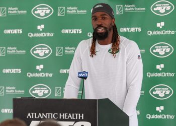 Jets Make Slew of Roster Moves as CJ Mosley Heads to IR