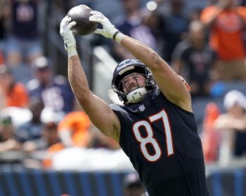 Jets Claim Tight End Brenden Bates off Waivers From Bears