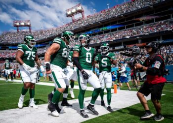 3 Players who led the NY Jets to victory in Week 2 against the Tennessee Titans