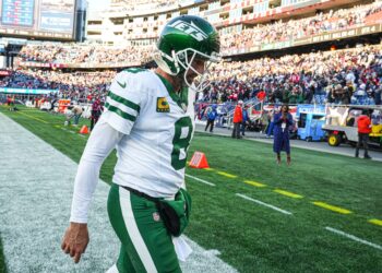 Hapless Jets Latest Loss Raises More Questions About Future