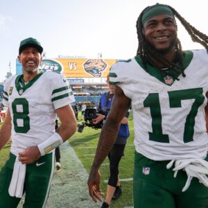 Rodgers Finally Leads Jets to Comeback Victory as Davante Shines